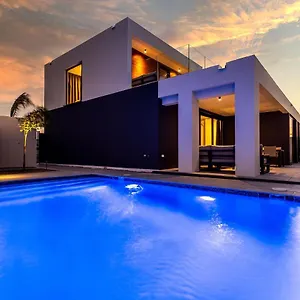 Tuscany Aruba Villa Palm Beach
